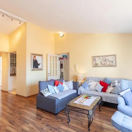 Apartment Mareno