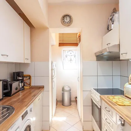 Apartment Mareno *