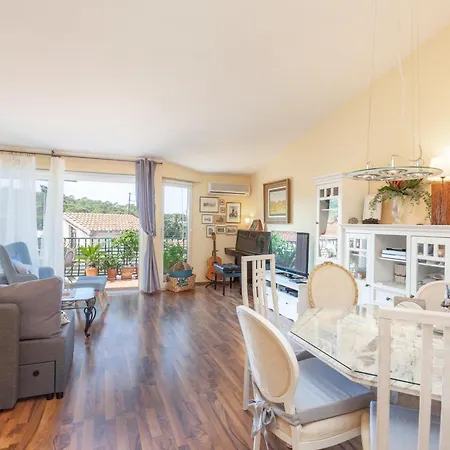 Apartment Mareno